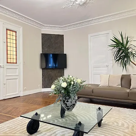 Luxurious In Le Marais Apartment *