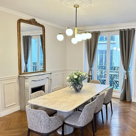 Luxurious In Le Marais * Parijs