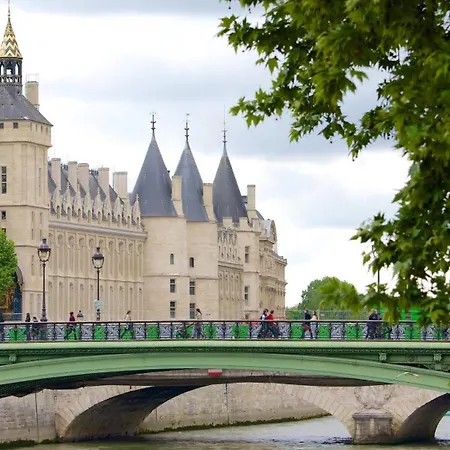 Apartment Luxurious In Le Marais